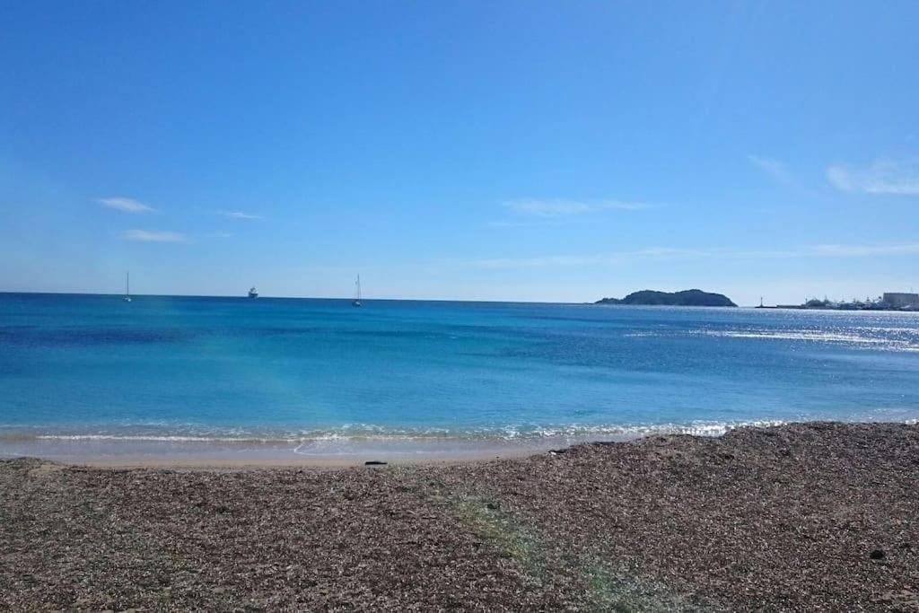 T3 Sur La Plage Vue Feerique Mer,Wifi, Parking Inclus , Clim La Ciotat Exterior foto
