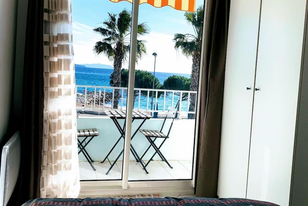 T3 Sur La Plage Vue Feerique Mer,Wifi, Parking Inclus , Clim La Ciotat Exterior foto