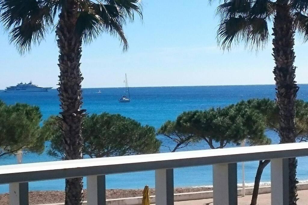 T3 Sur La Plage Vue Feerique Mer,Wifi, Parking Inclus , Clim La Ciotat Exterior foto
