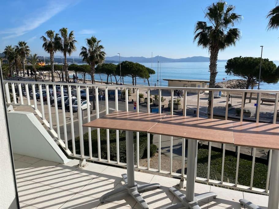 T3 Sur La Plage Vue Feerique Mer,Wifi, Parking Inclus , Clim La Ciotat Exterior foto